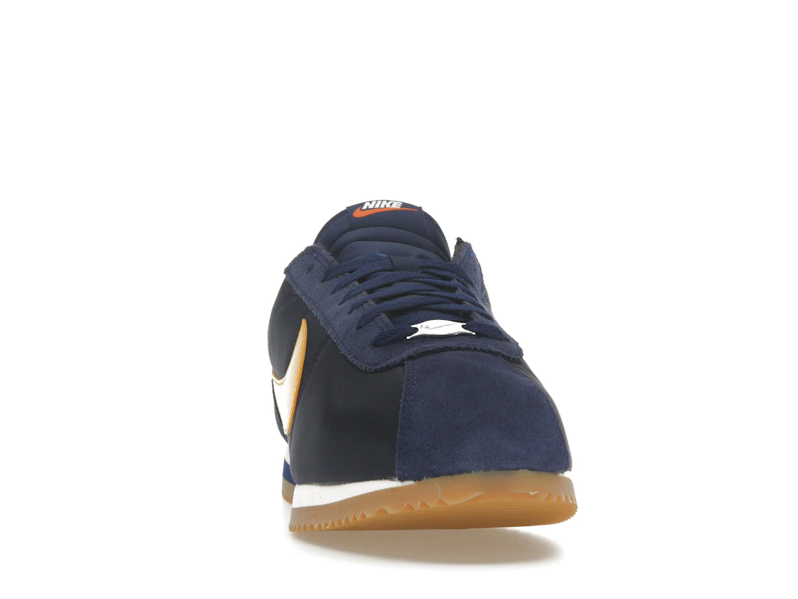 Vue 9 de Nike Cortez TXT Michigan 