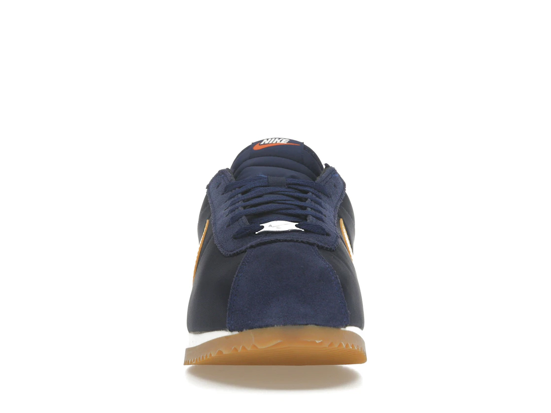 Vue 10 de Nike Cortez TXT Michigan 