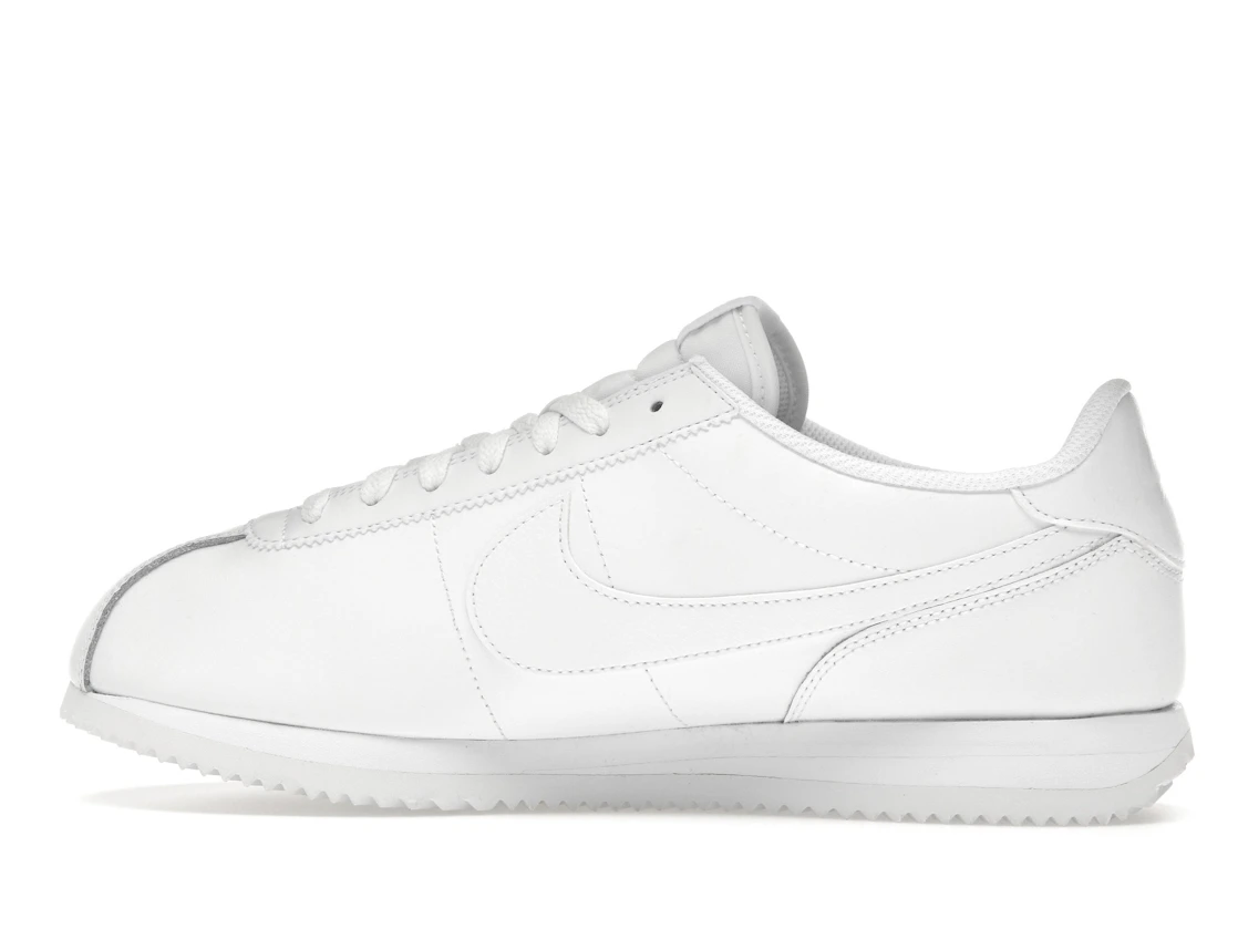 Vue 20 de Nike Cortez Triple White 
