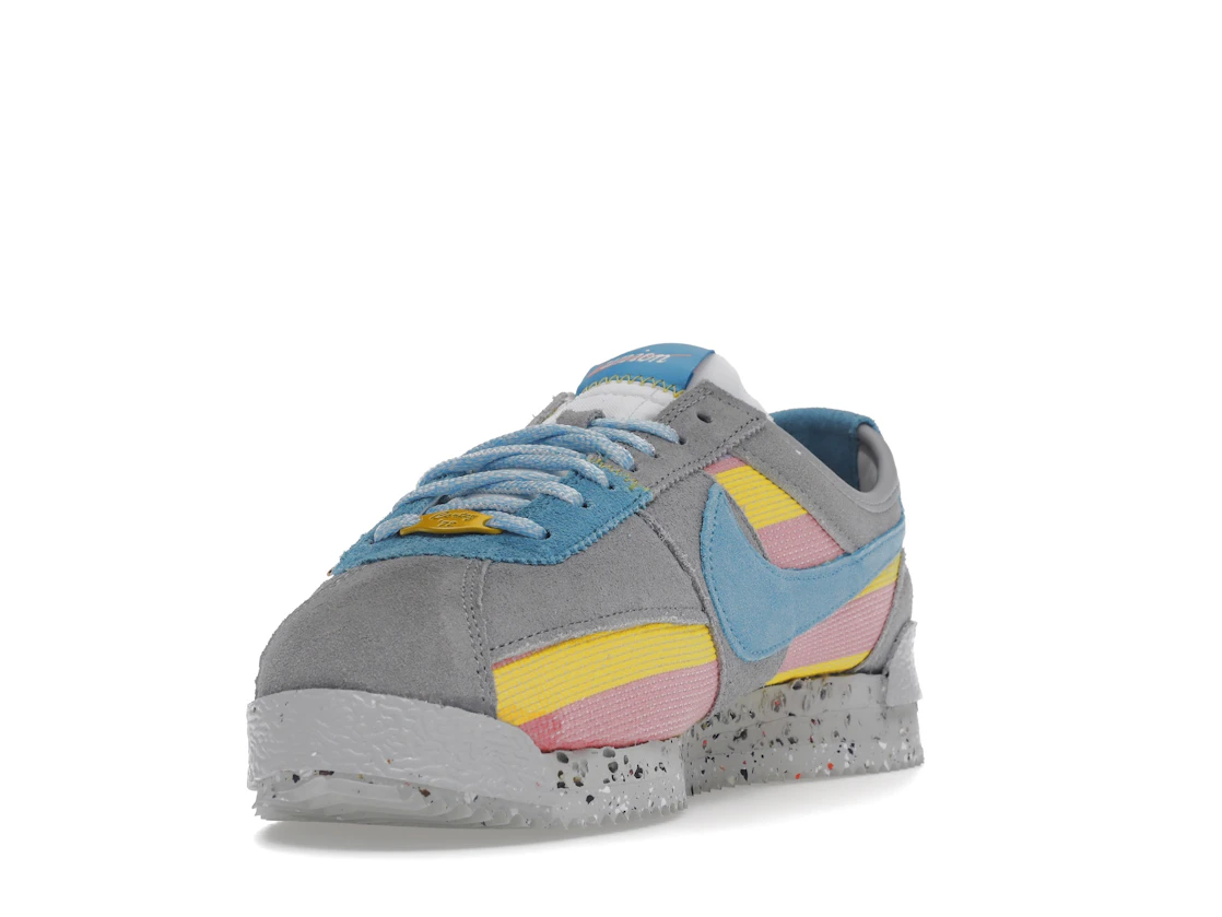 Vue 13 de Nike Cortez Union Light Smoke