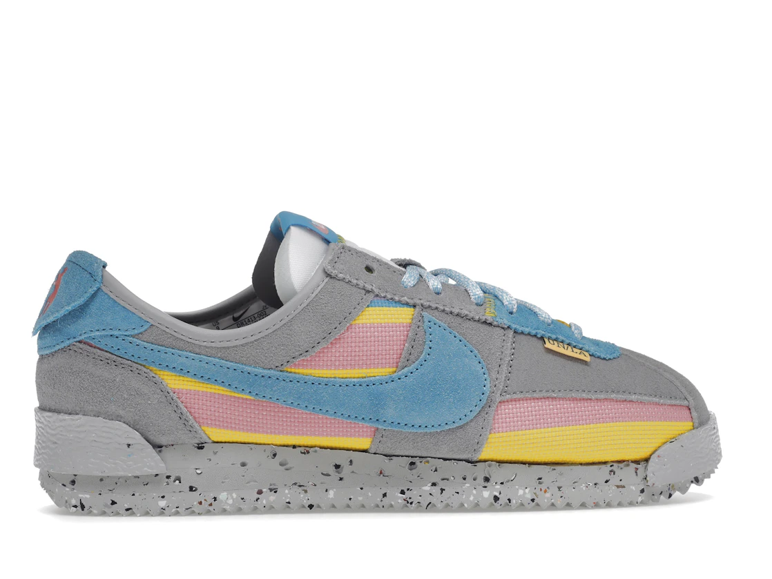 Vue 36 de Nike Cortez Union Light Smoke