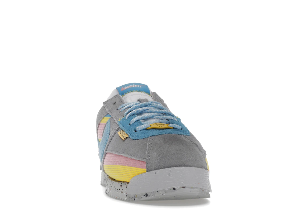 Vue 9 de Nike Cortez Union Light Smoke
