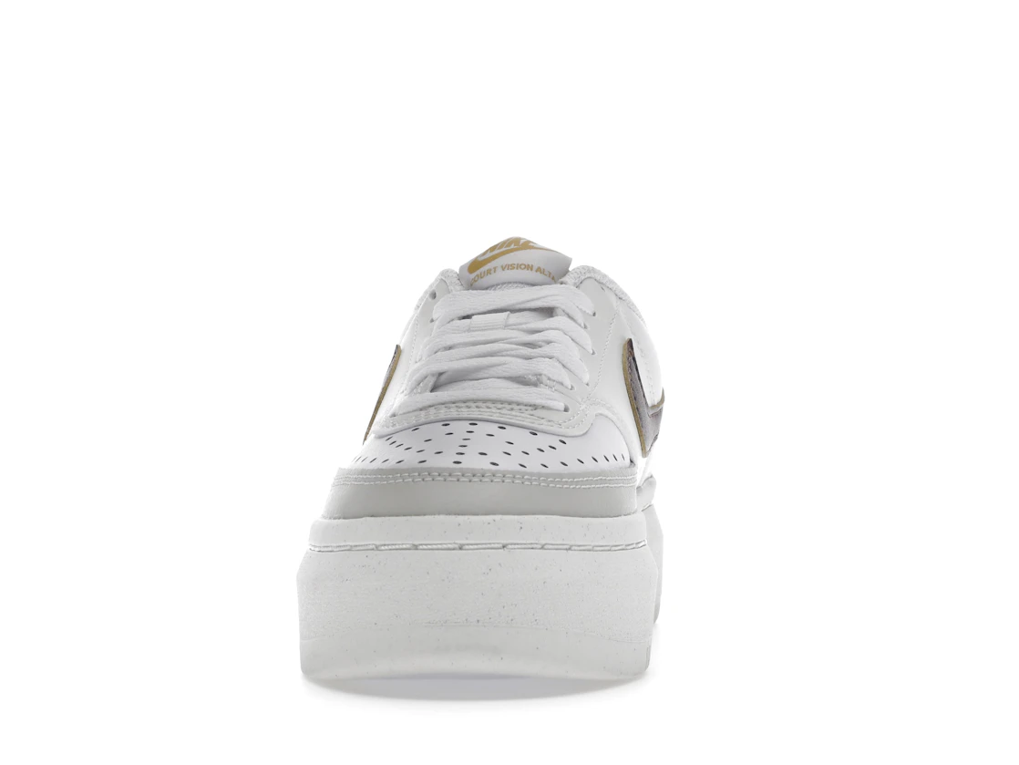 Vue 11 de Nike Court Vision Alta Low White Light Bone Sail Archaeo Brown 