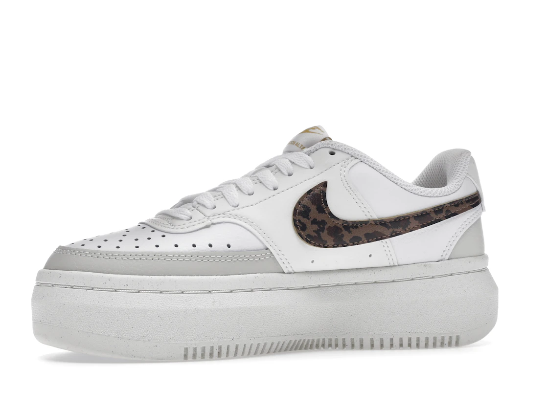 Vue 17 de Nike Court Vision Alta Low White Light Bone Sail Archaeo Brown 