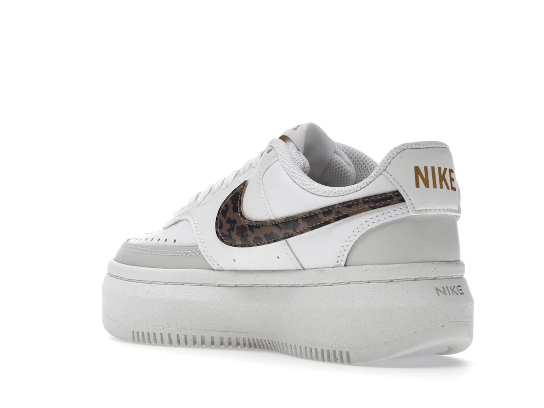 Vue 24 de Nike Court Vision Alta Low White Light Bone Sail Archaeo Brown 