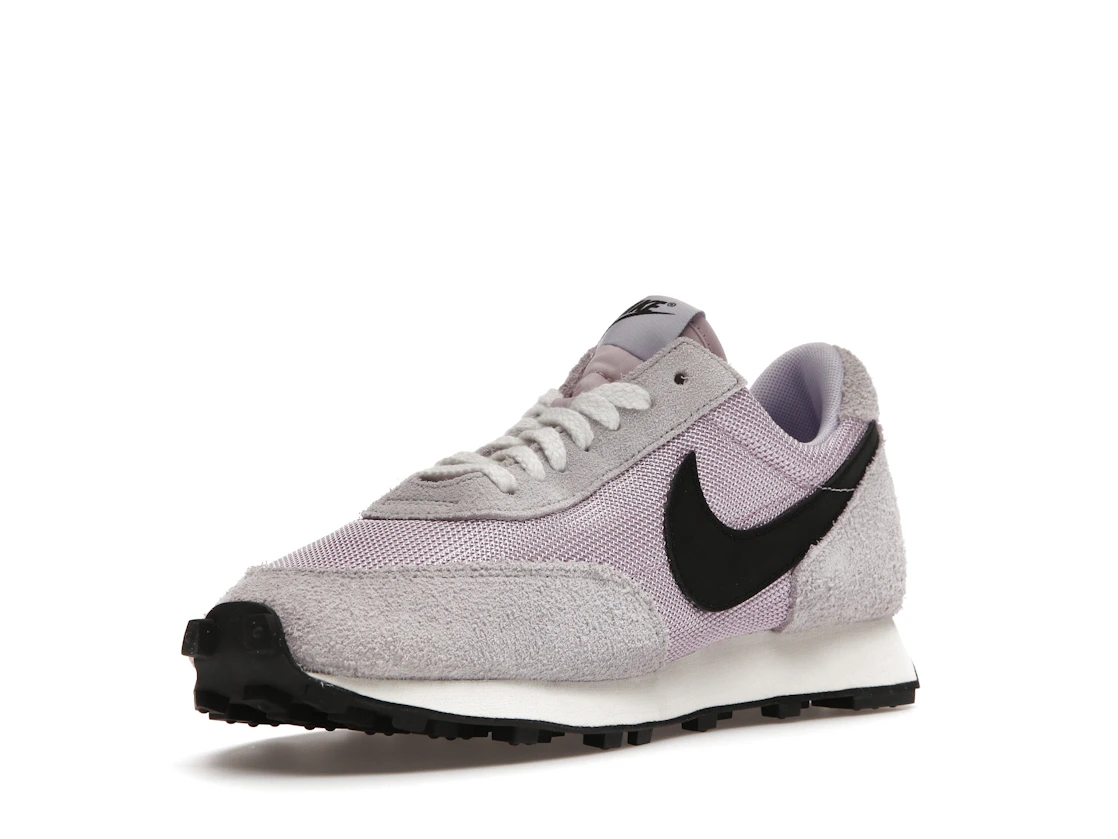 Vue 14 de Nike Daybreak Lavender Mist