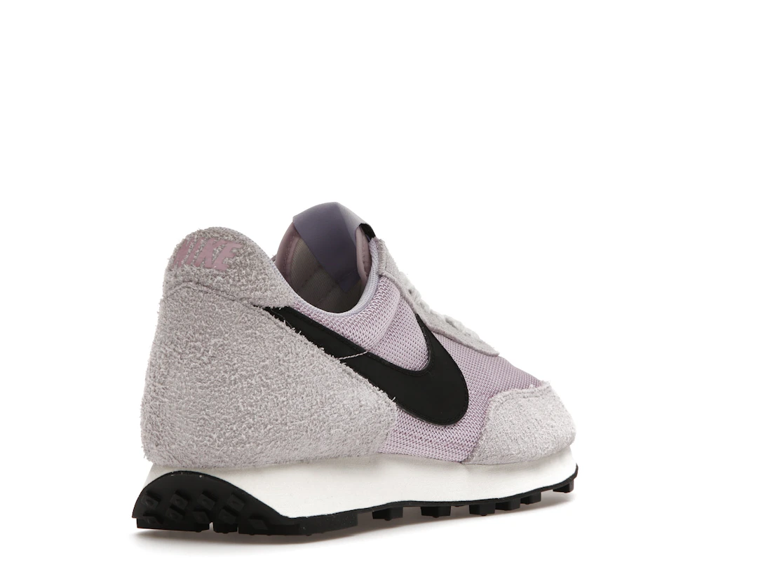 Vue 31 de Nike Daybreak Lavender Mist