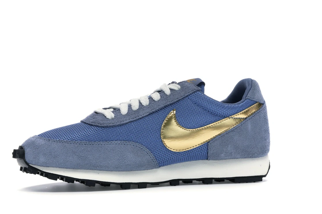 Vue 17 de Nike Daybreak Metallic Gold