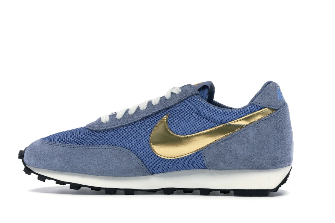 Vue 20 de Nike Daybreak Metallic Gold