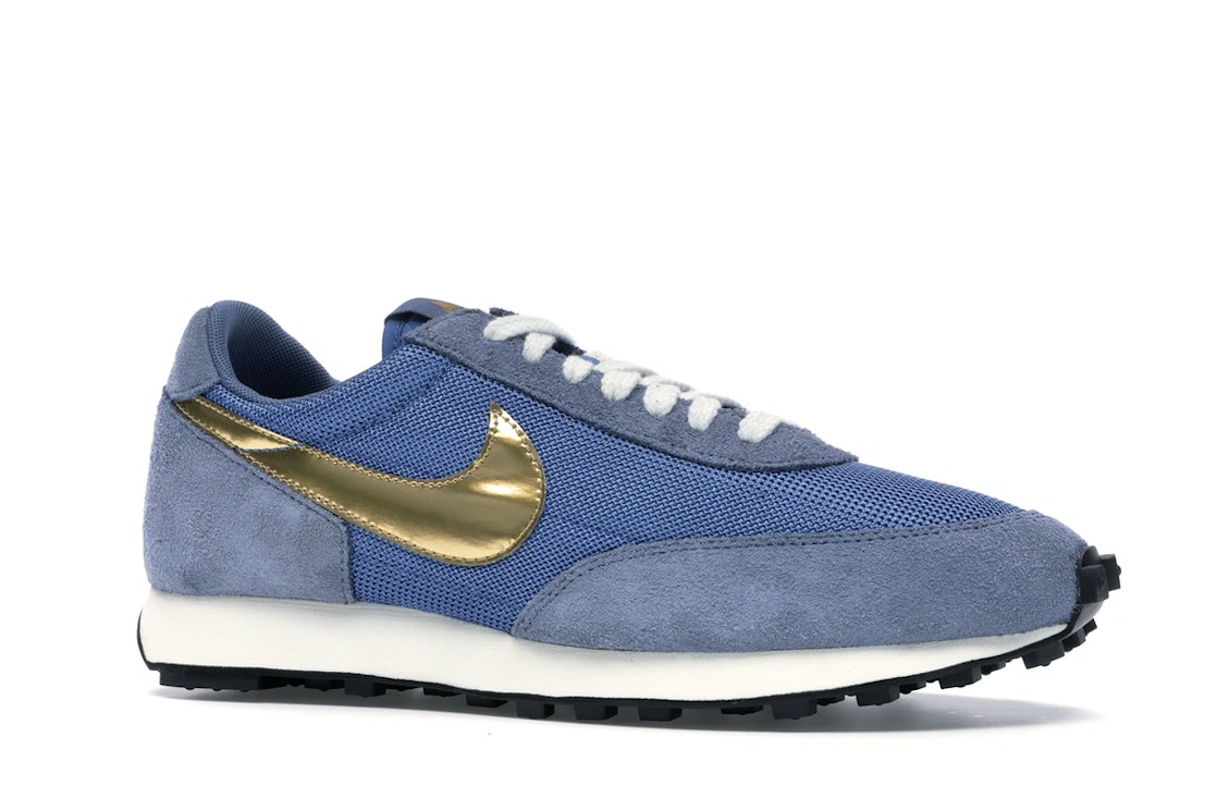Vue 3 de Nike Daybreak Metallic Gold