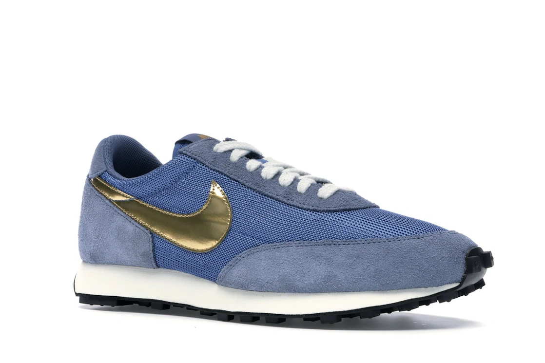 Vue 4 de Nike Daybreak Metallic Gold