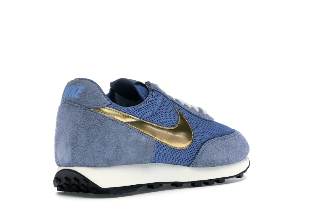 Vue 32 de Nike Daybreak Metallic Gold