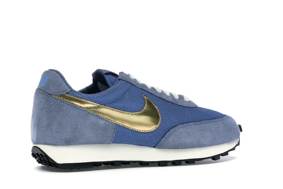 Vue 34 de Nike Daybreak Metallic Gold
