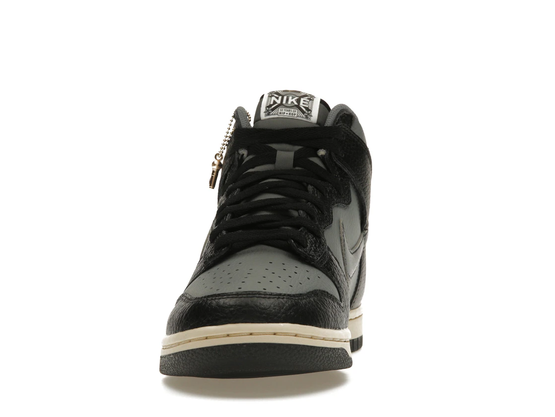 Vue 11 de Nike Dunk High Retro Premium Classics 50 Years Of Hip-Hop