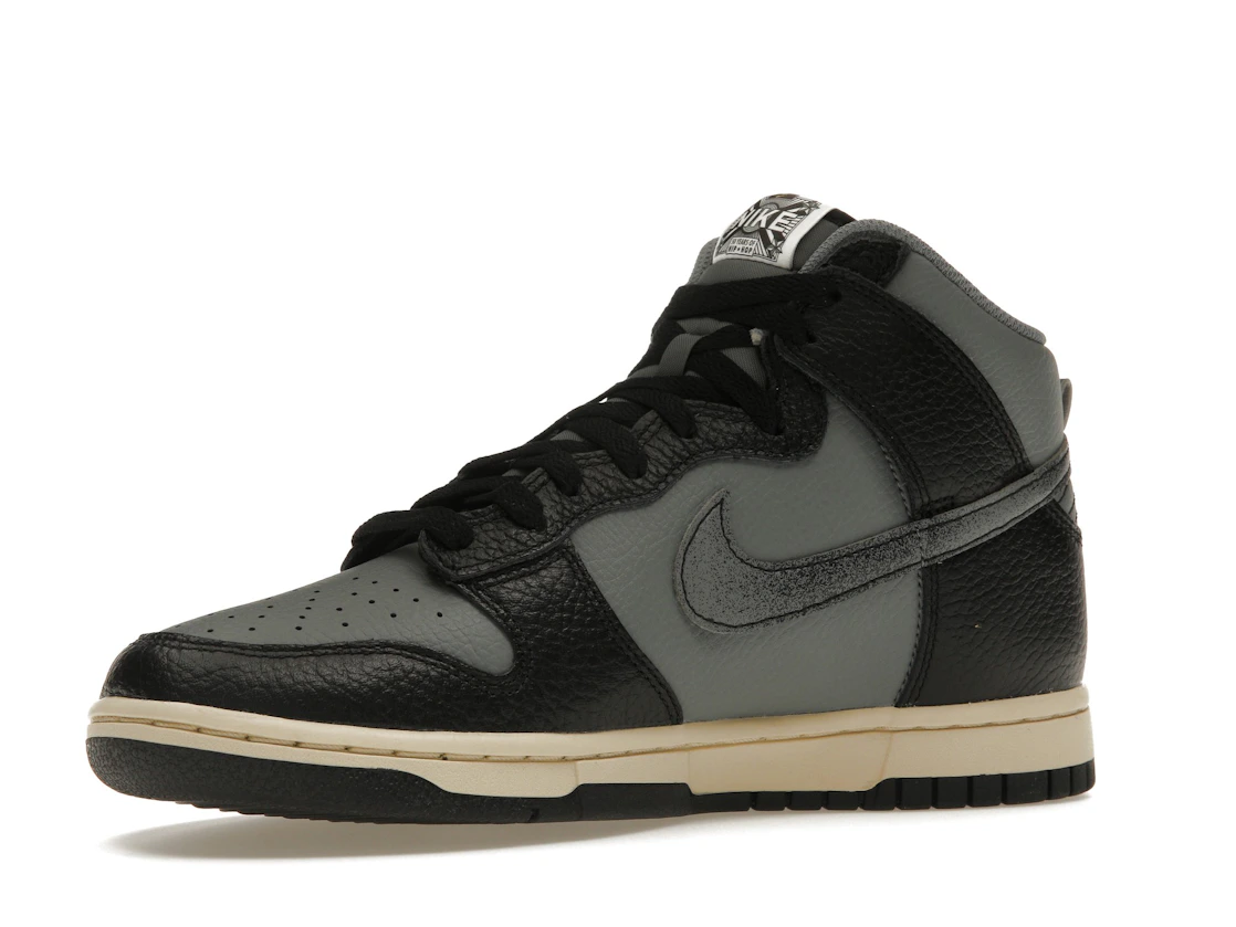 Vue 16 de Nike Dunk High Retro Premium Classics 50 Years Of Hip-Hop