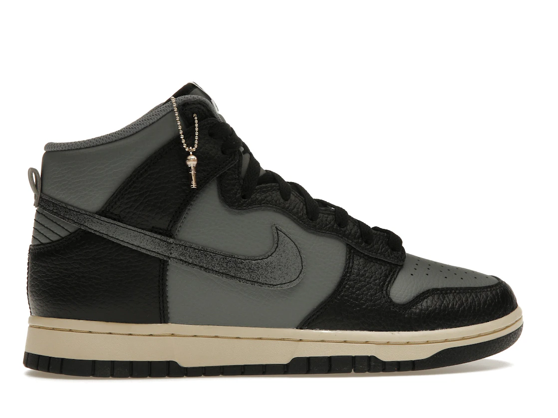 Vue 36 de Nike Dunk High Retro Premium Classics 50 Years Of Hip-Hop