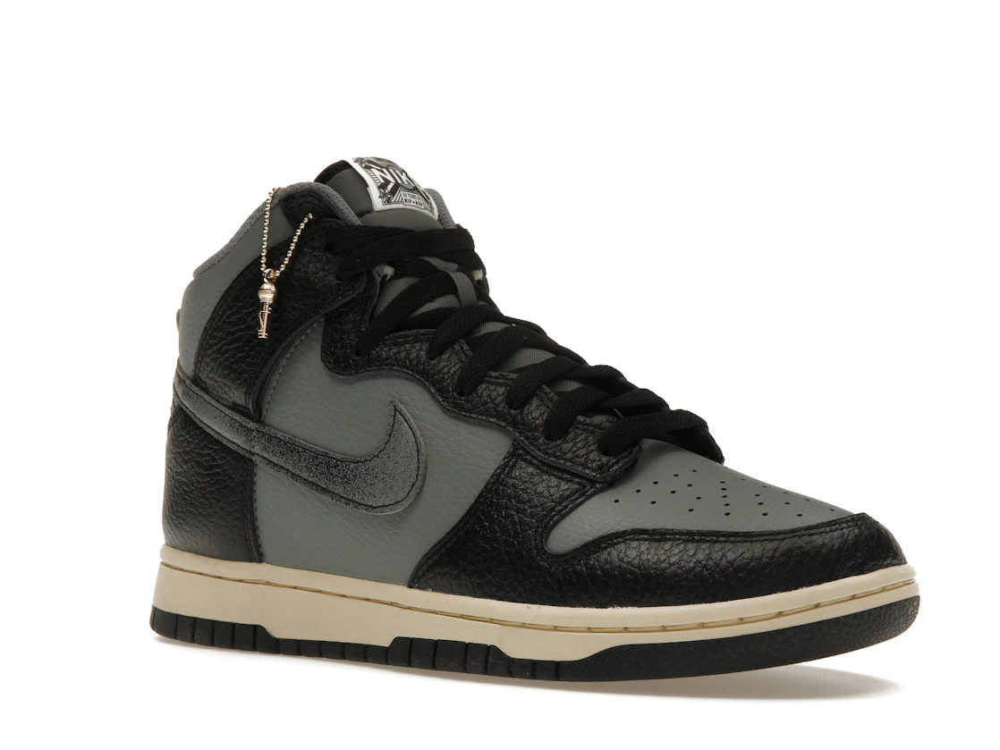 Vue 5 de Nike Dunk High Retro Premium Classics 50 Years Of Hip-Hop