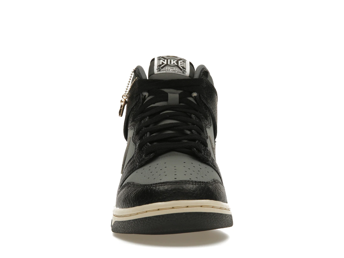 Vue 10 de Nike Dunk High Retro Premium Classics 50 Years Of Hip-Hop