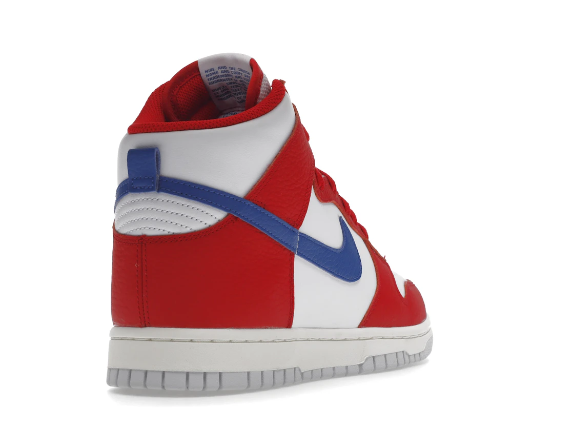 Vue 31 de Nike Dunk High 4th of July (2022)
