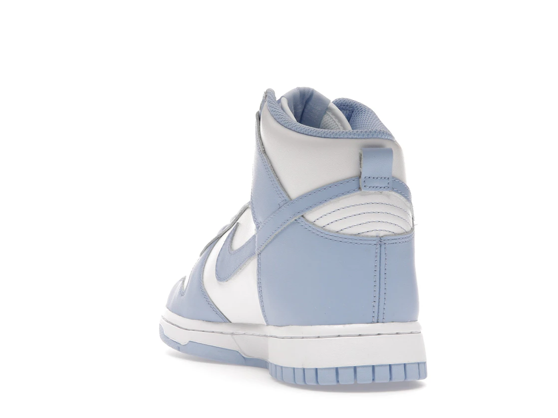 Vue 26 de Nike Dunk High Aluminum 