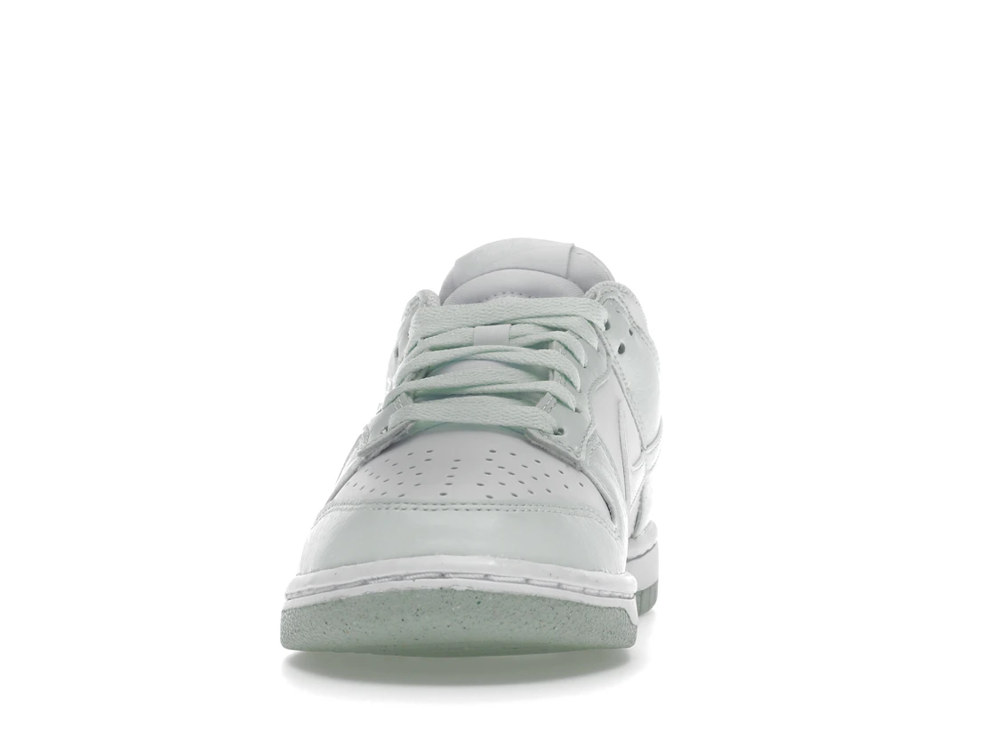 Vue 11 de Nike Dunk Low Next Nature White Mint 