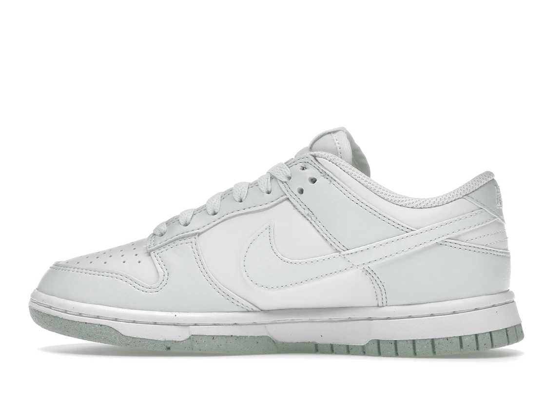 Vue 20 de Nike Dunk Low Next Nature White Mint 