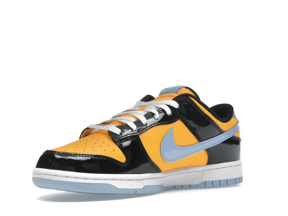 Vue 15 de Nike Dunk Low Retro SE Black Laser Orange