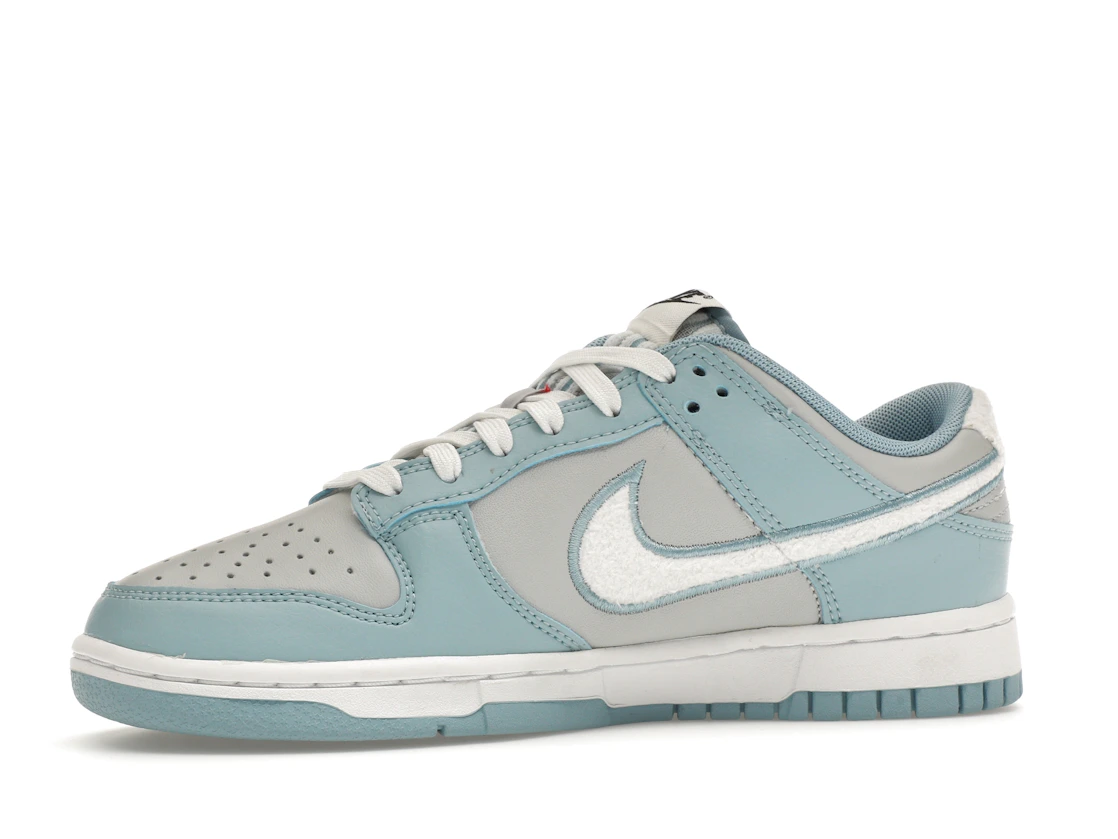 Vue 17 de Nike Dunk Low Retro Fleece Swoosh Worn Blue