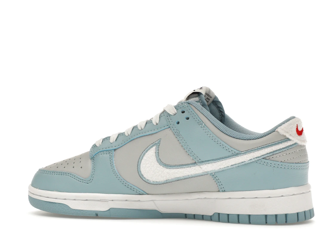 Vue 21 de Nike Dunk Low Retro Fleece Swoosh Worn Blue