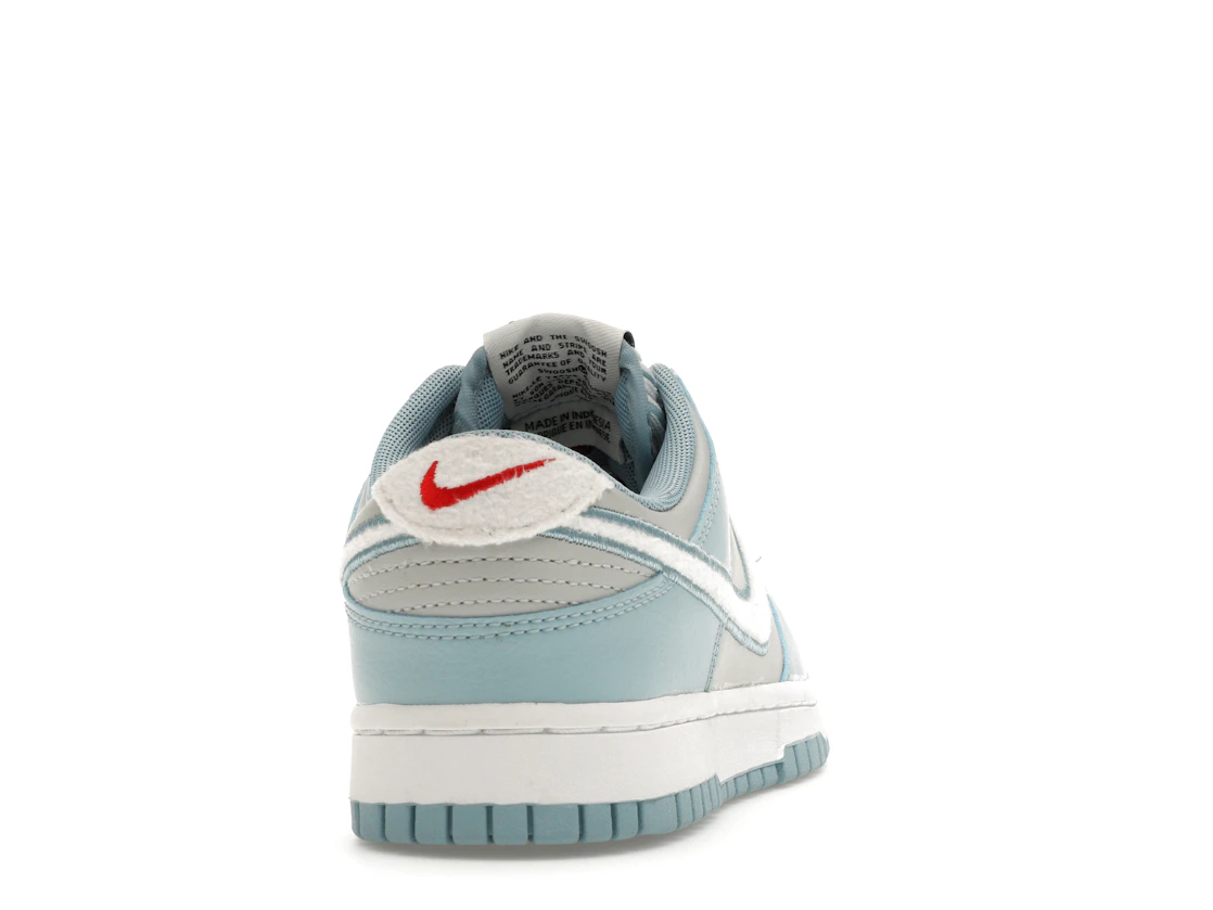 Vue 29 de Nike Dunk Low Retro Fleece Swoosh Worn Blue