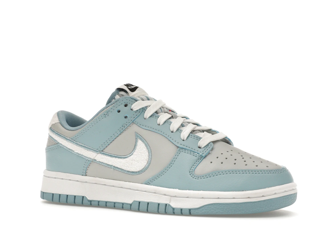 Vue 4 de Nike Dunk Low Retro Fleece Swoosh Worn Blue