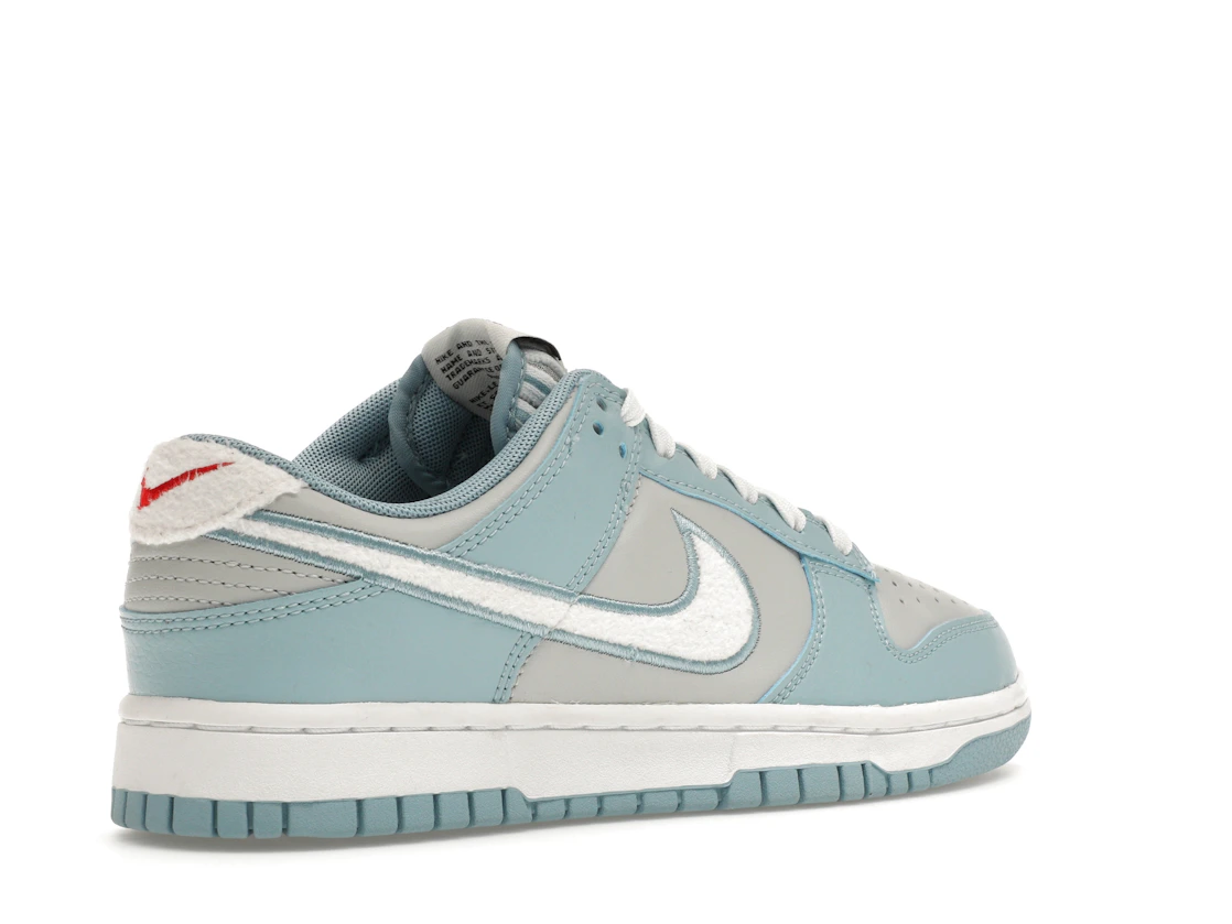 Vue 33 de Nike Dunk Low Retro Fleece Swoosh Worn Blue