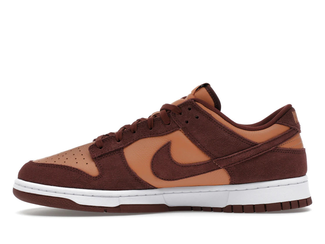 Vue 19 de Nike Dunk Low SE Amber Brown