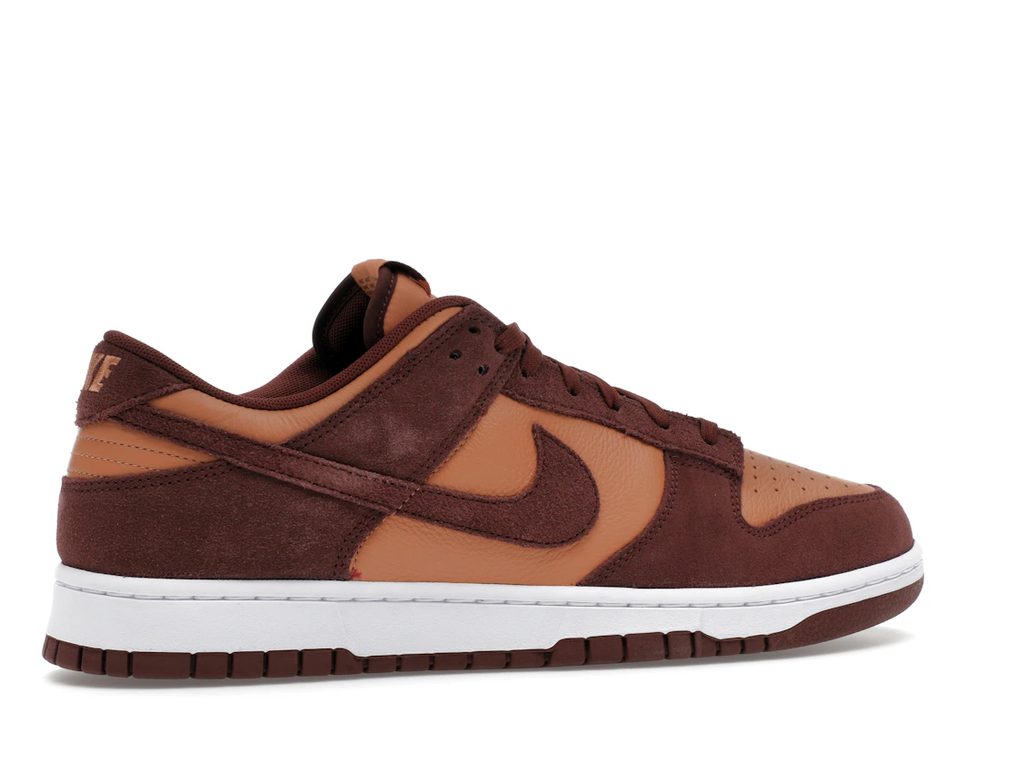 Vue 35 de Nike Dunk Low SE Amber Brown
