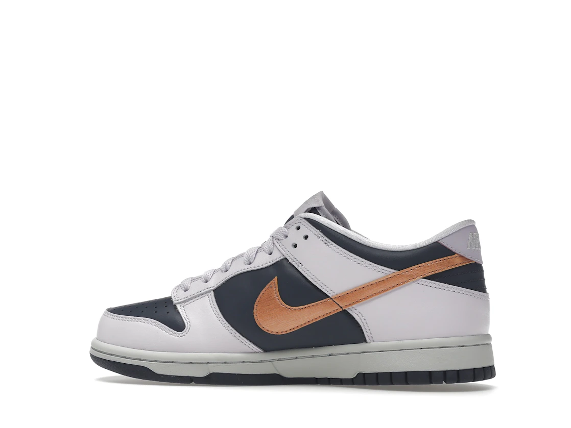 Vue 21 de Nike Dunk Low SE Copper Swoosh (GS)