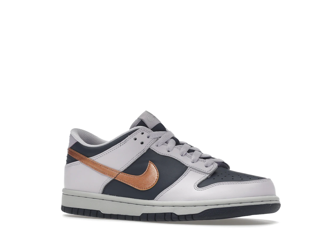 Vue 4 de Nike Dunk Low SE Copper Swoosh (GS)