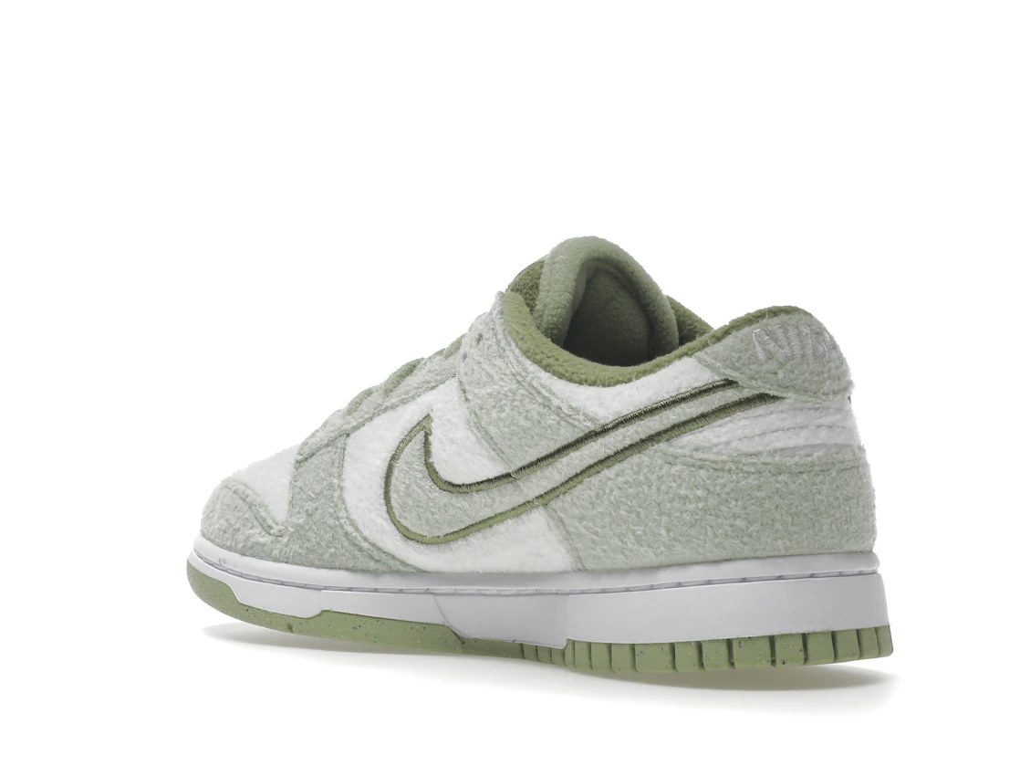 Vue 24 de Nike Dunk Low SE Fleece Pack Honeydew 