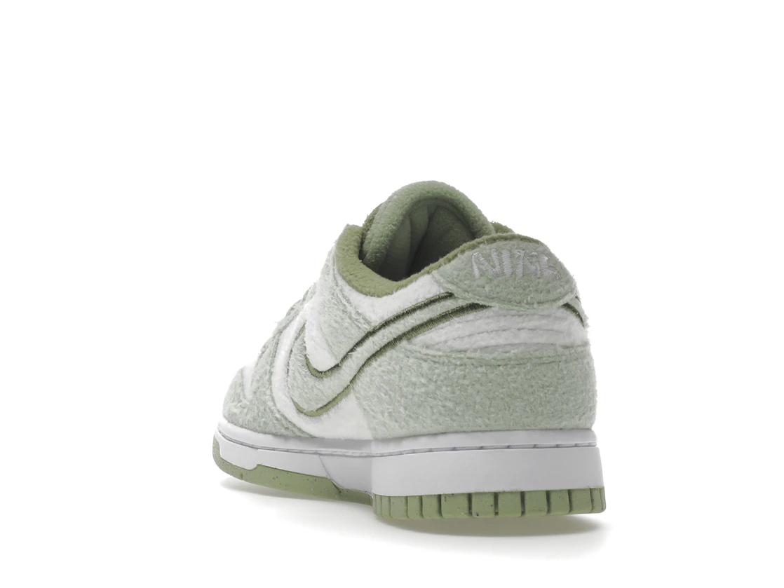 Vue 26 de Nike Dunk Low SE Fleece Pack Honeydew 