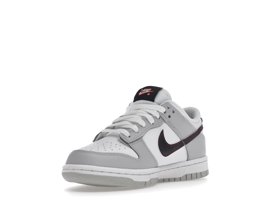 Vue 14 de Nike Dunk Low SE Jackpot (GS)