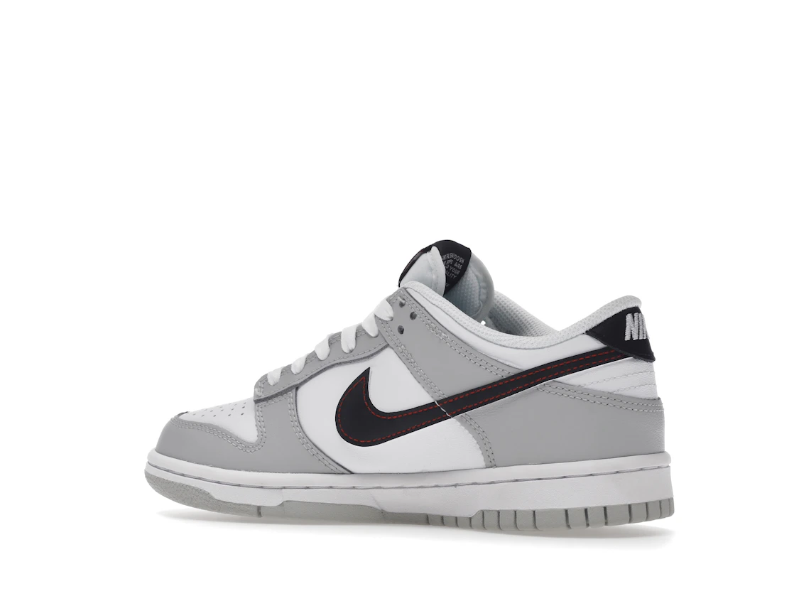 Vue 22 de Nike Dunk Low SE Jackpot (GS)
