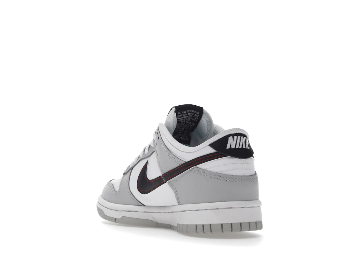 Vue 25 de Nike Dunk Low SE Jackpot (GS)