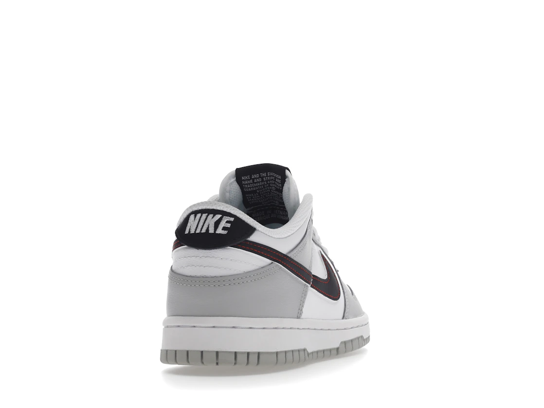 Vue 30 de Nike Dunk Low SE Jackpot (GS)