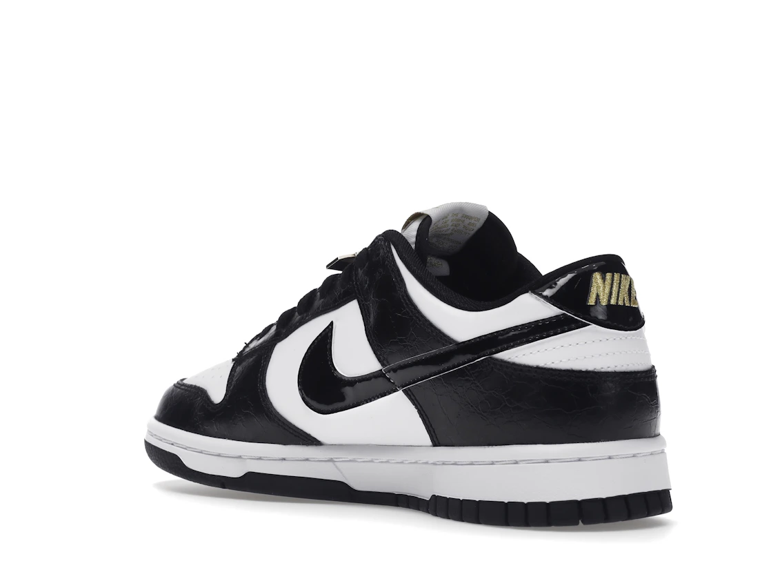 Vue 24 de Nike Dunk Low SE World Champs Black White