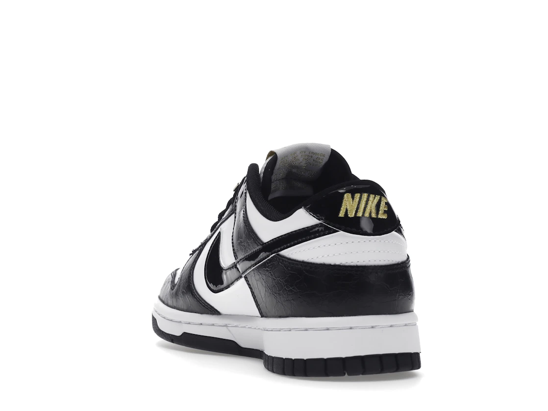 Vue 26 de Nike Dunk Low SE World Champs Black White