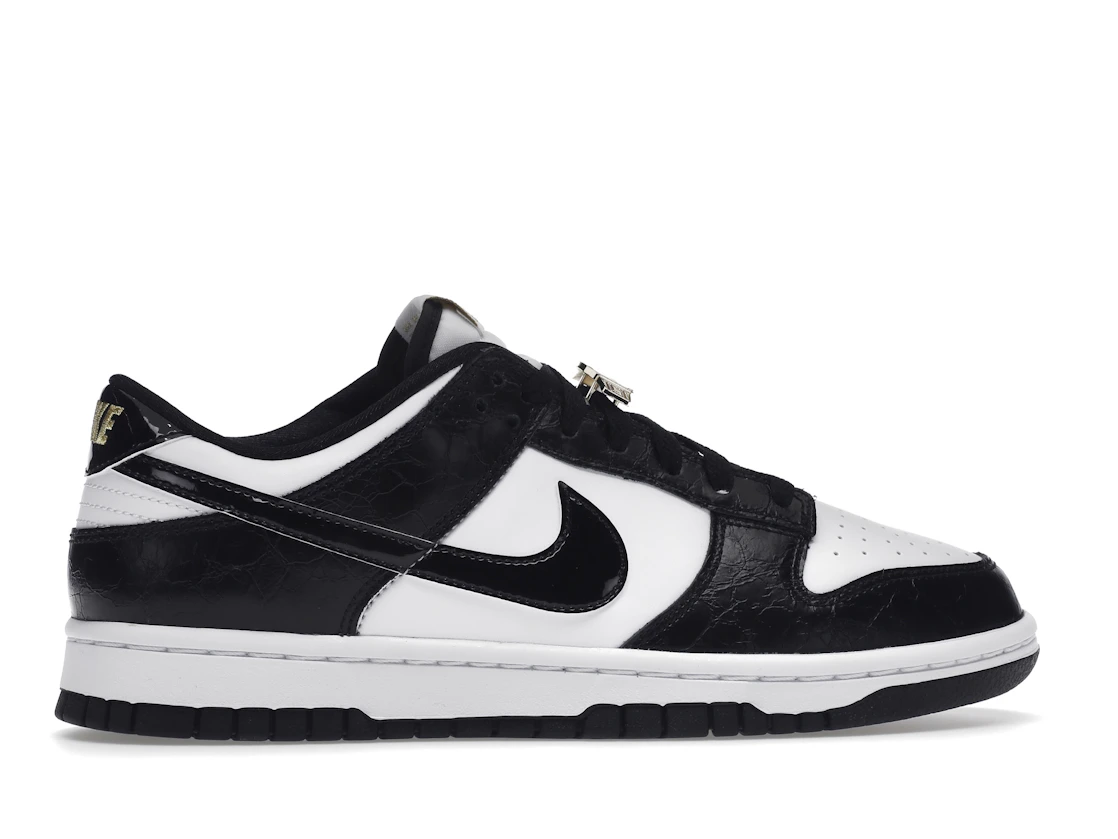 Vue 36 de Nike Dunk Low SE World Champs Black White