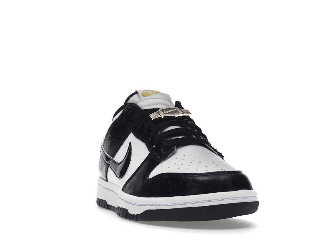 Vue 8 de Nike Dunk Low SE World Champs Black White