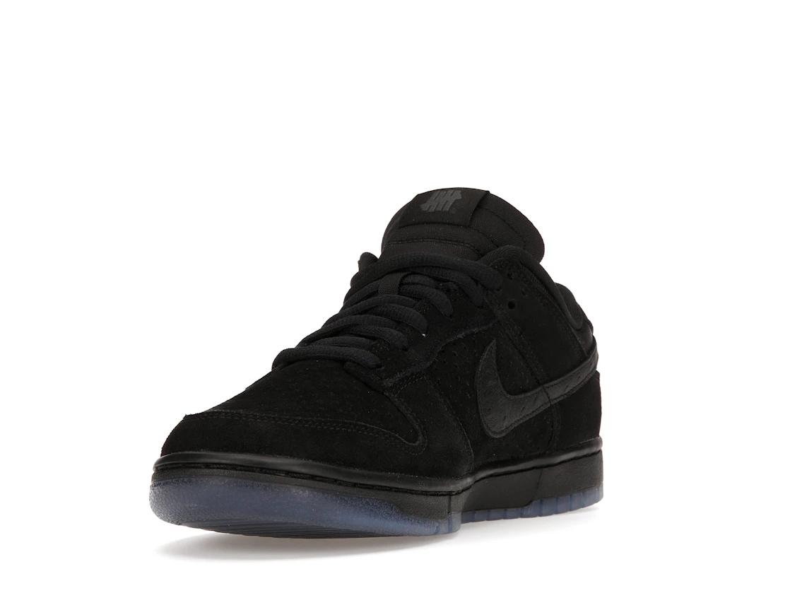 Vue 13 de Nike Dunk Low SP Undefeated 5 On It Black