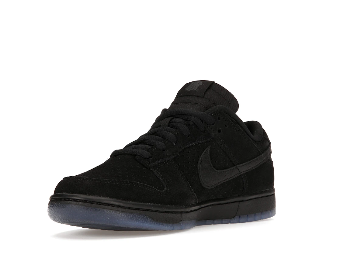 Vue 14 de Nike Dunk Low SP Undefeated 5 On It Black