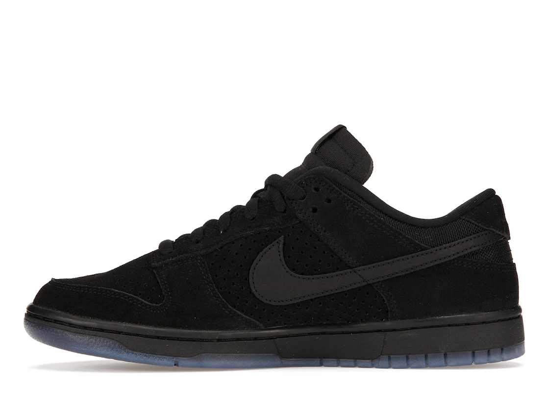 Vue 19 de Nike Dunk Low SP Undefeated 5 On It Black