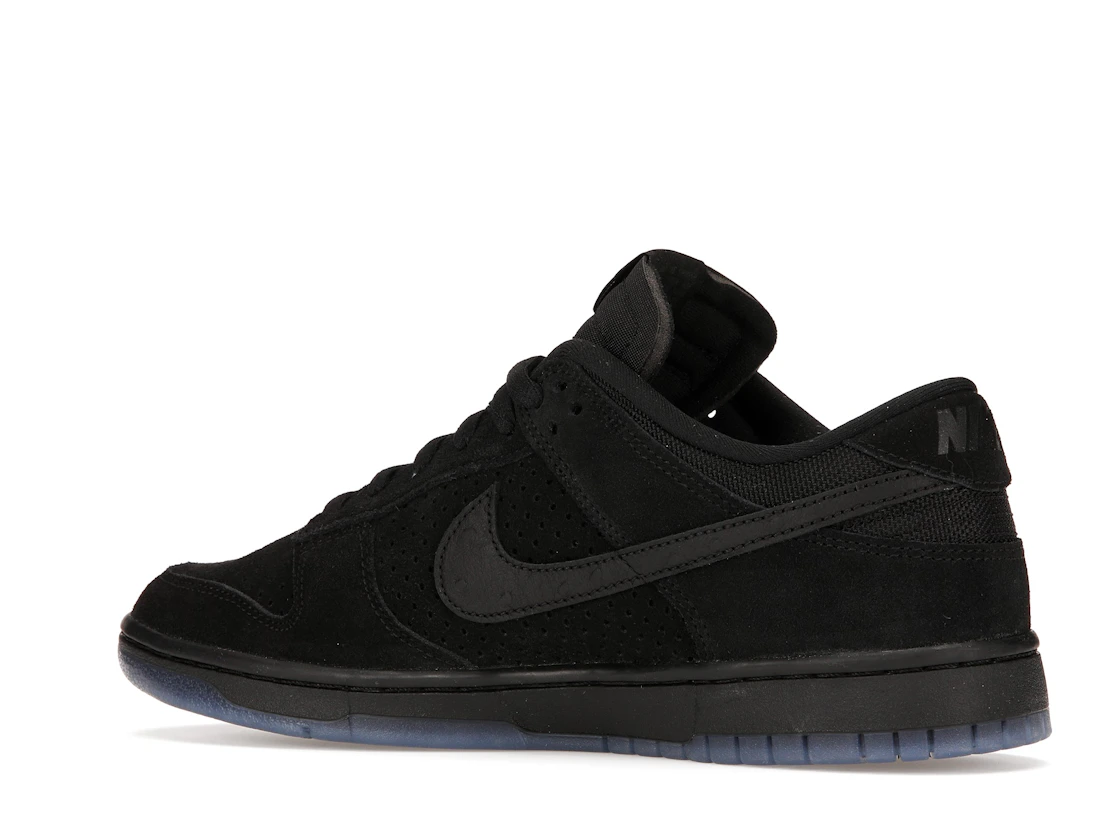 Vue 22 de Nike Dunk Low SP Undefeated 5 On It Black
